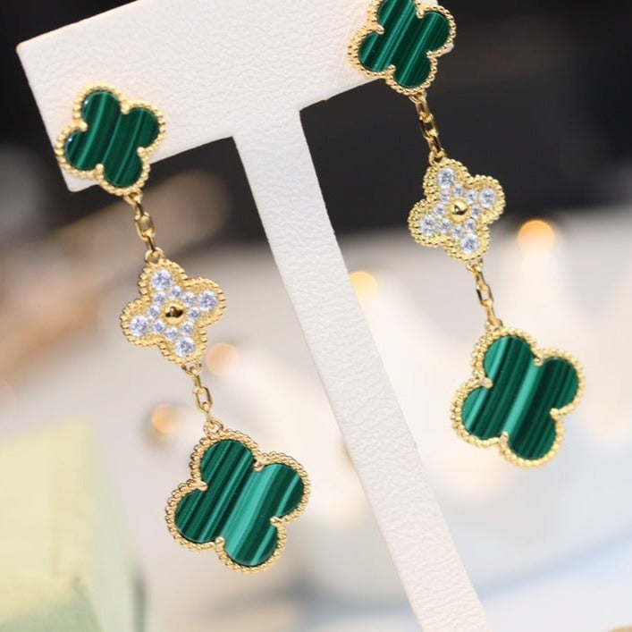 CLOVER EARRINGS GOLD MALACHITE DIAMOND 3 MOTIF