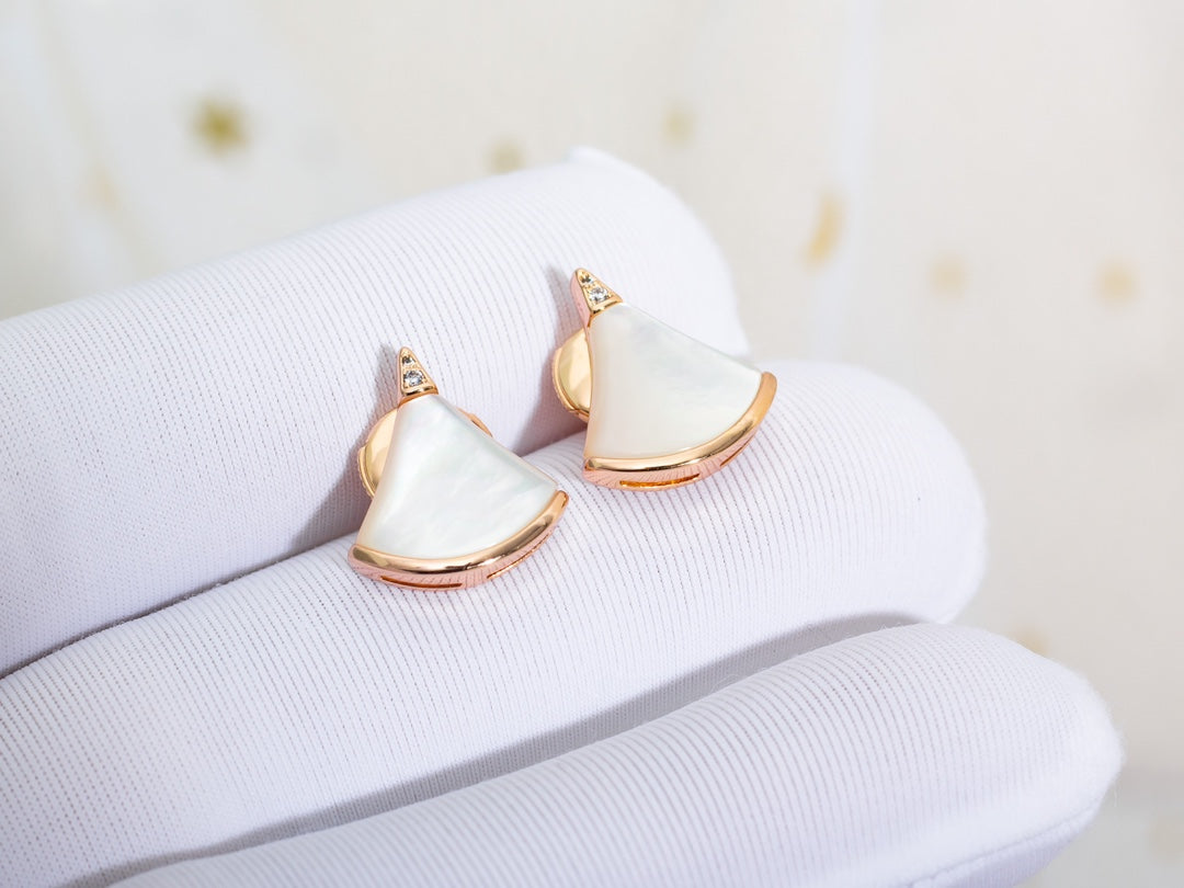 DIVAS DREAM EARRINGS PINK GOLD