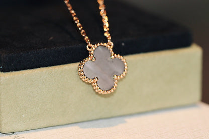 CLOVER MOP PINK GOLD NECKLACE