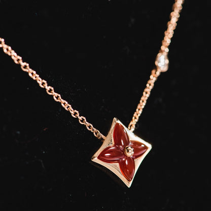 STAR NECKLACE PINK GOLD 1 DIAMOND