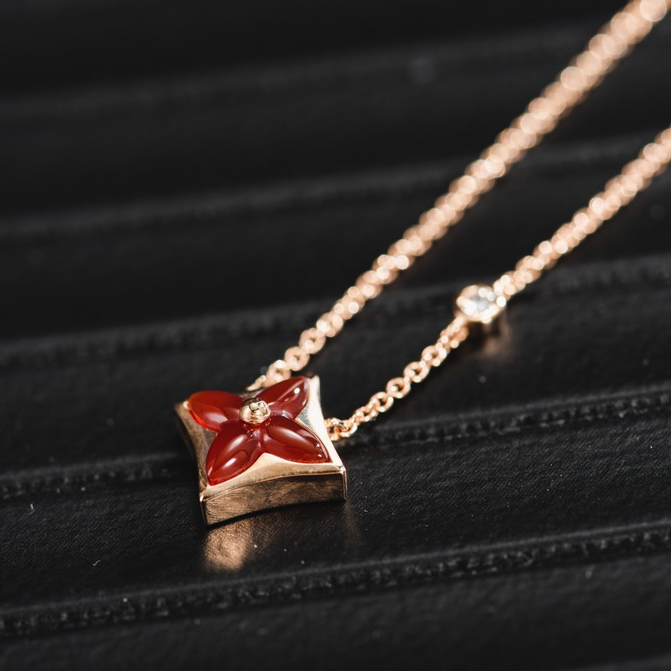 STAR NECKLACE PINK GOLD 1 DIAMOND