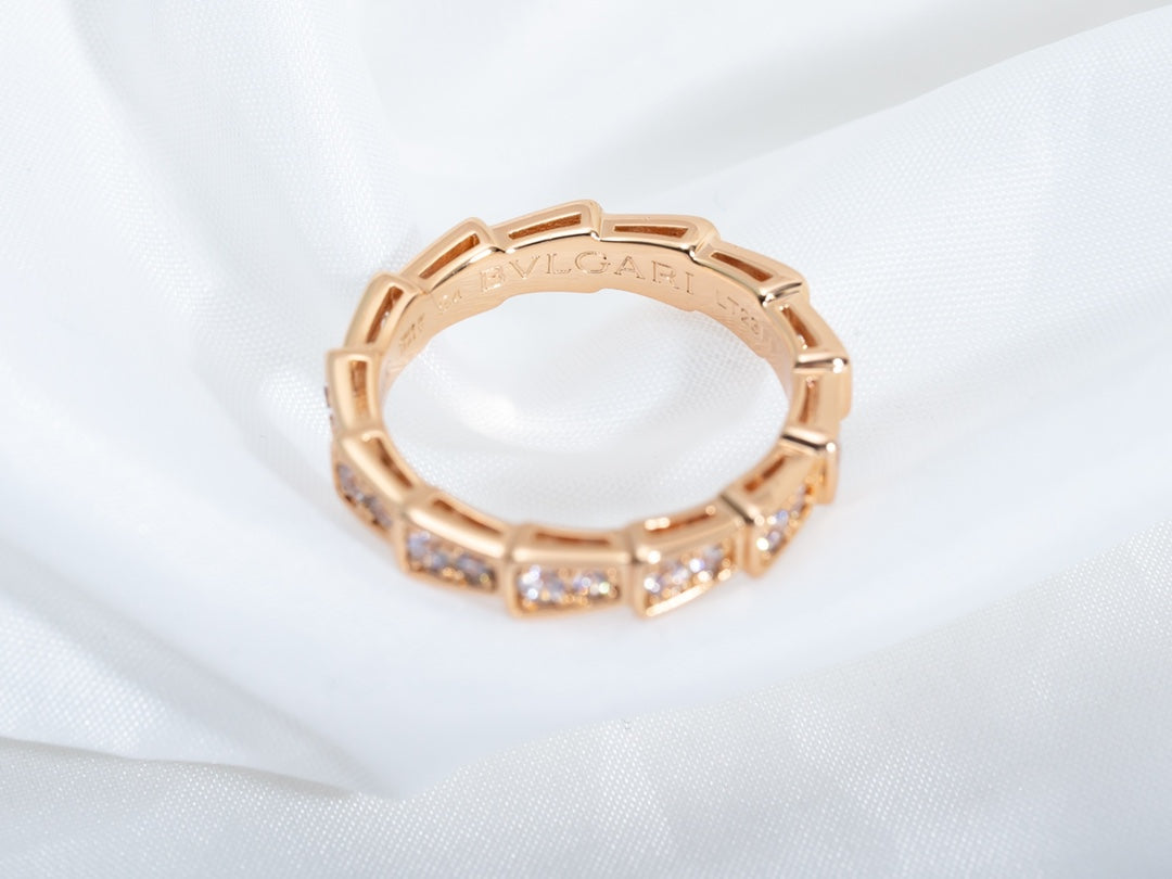 SERPENTI RING PINK GOLD DIAMOND PAVED 3MM