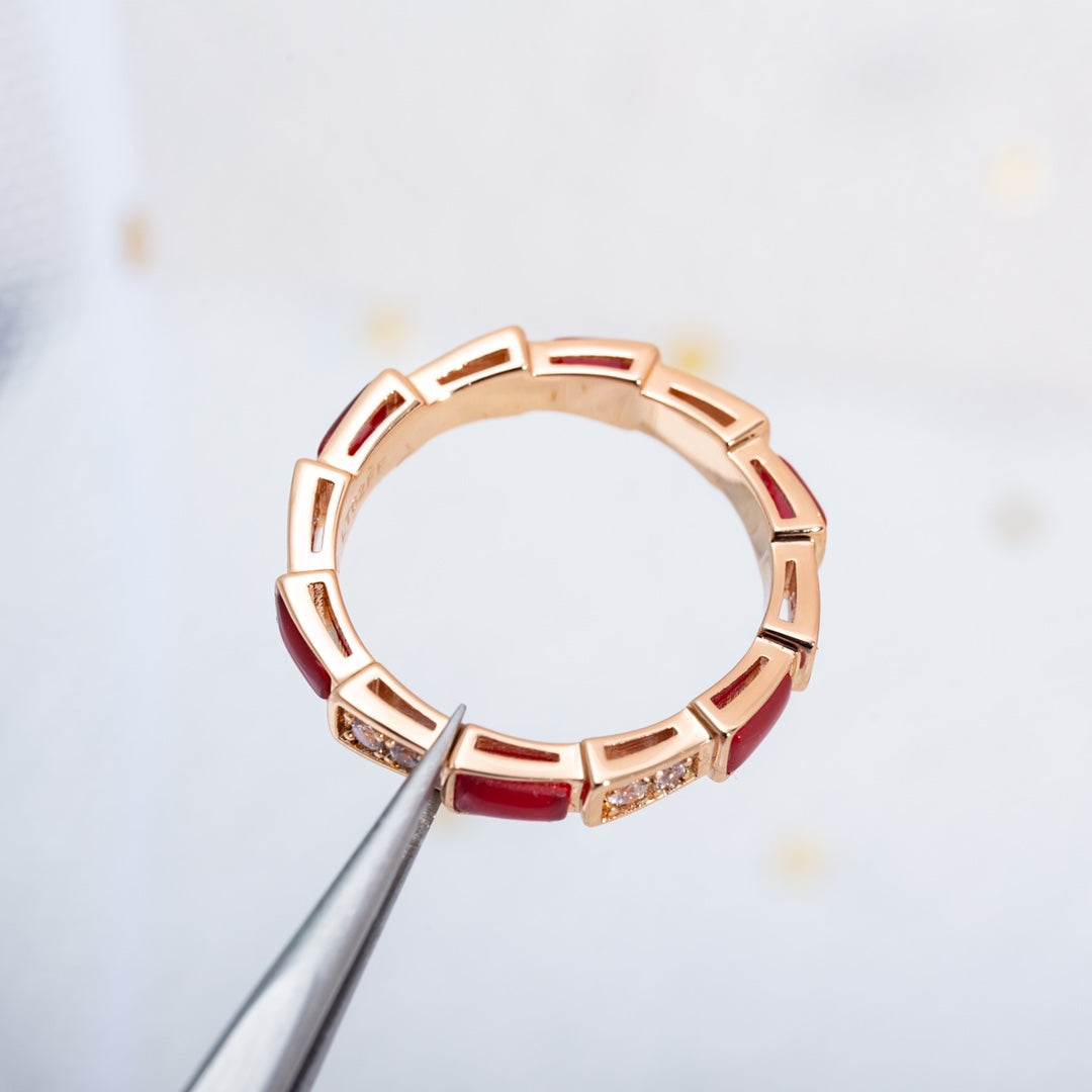 SERPENTI RING PINK GOLD CARNELIAN DIAMOND 3MM