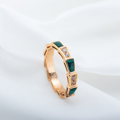 SERPENTI RING PINK GOLD MALACHITE DIAMOND 3MM