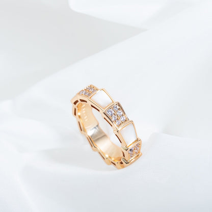 SERPENTI RING PINK GOLD MOP DIAMOND PAVED 4MM