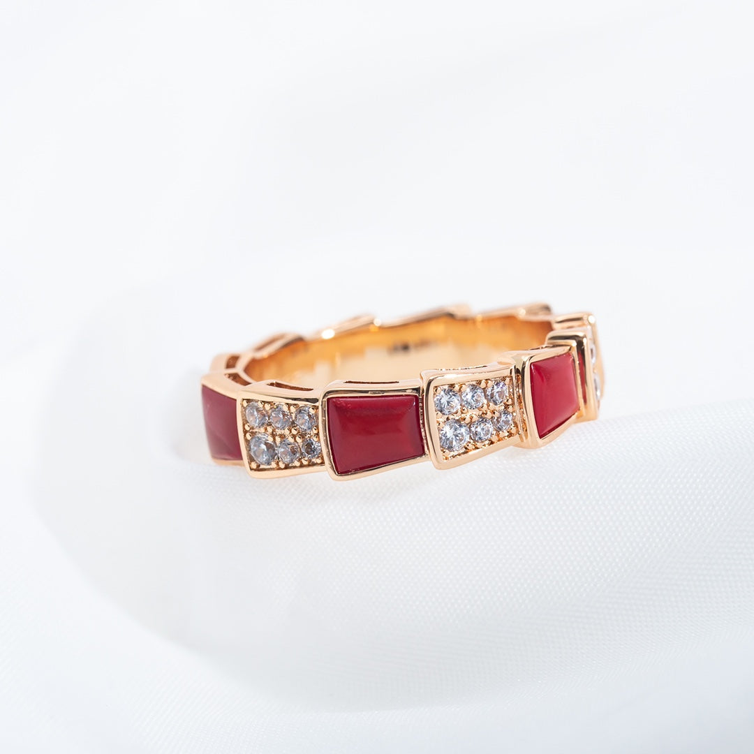 SERPENTI RING PINK GOLD CARNELIAN DIAMOND PAVED 4MM