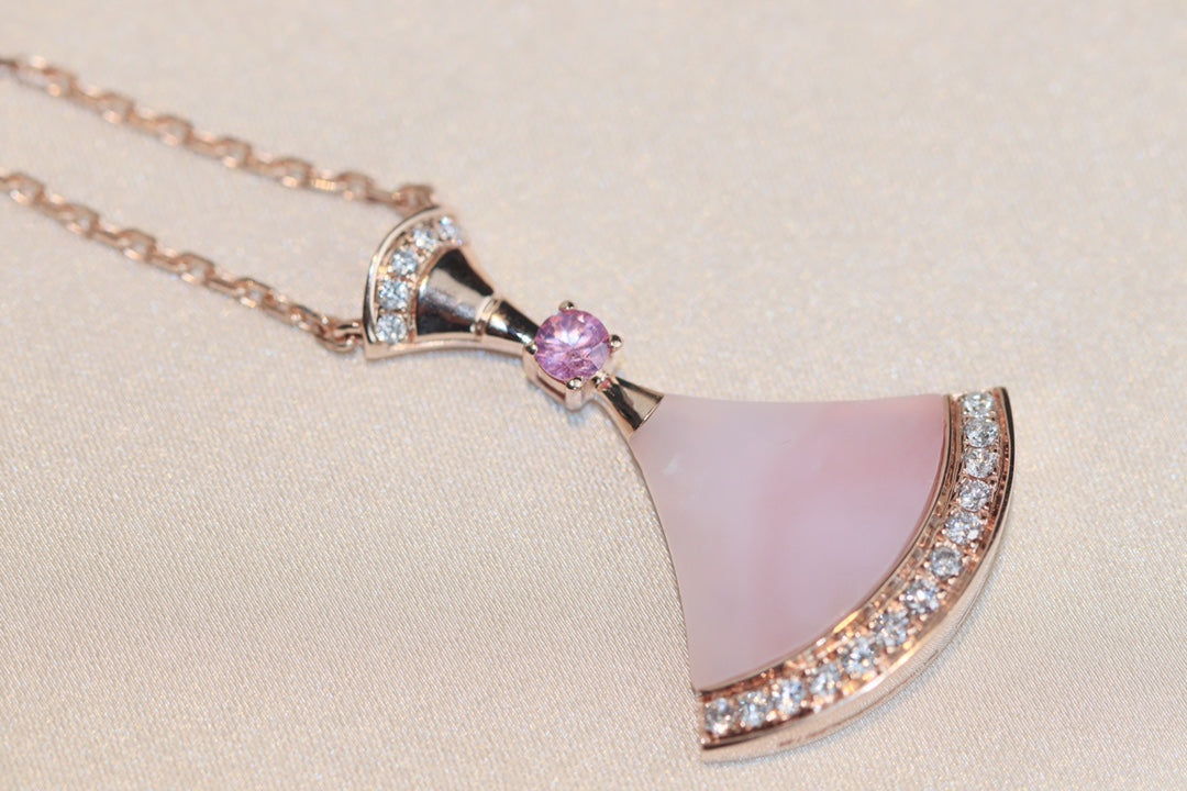 DREAM NECKLACE PINK MOP DIAMOND