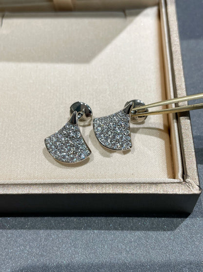 DREAM STUD EARRINGS DIAMOND