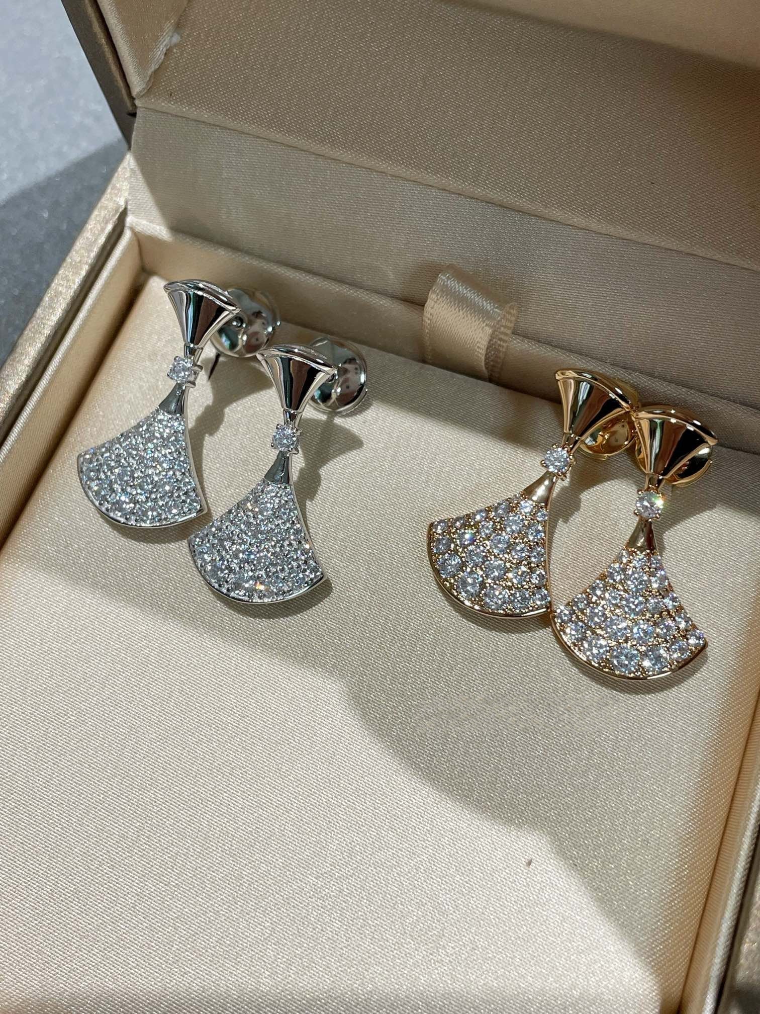 DREAM EARRINGS DIAMOND