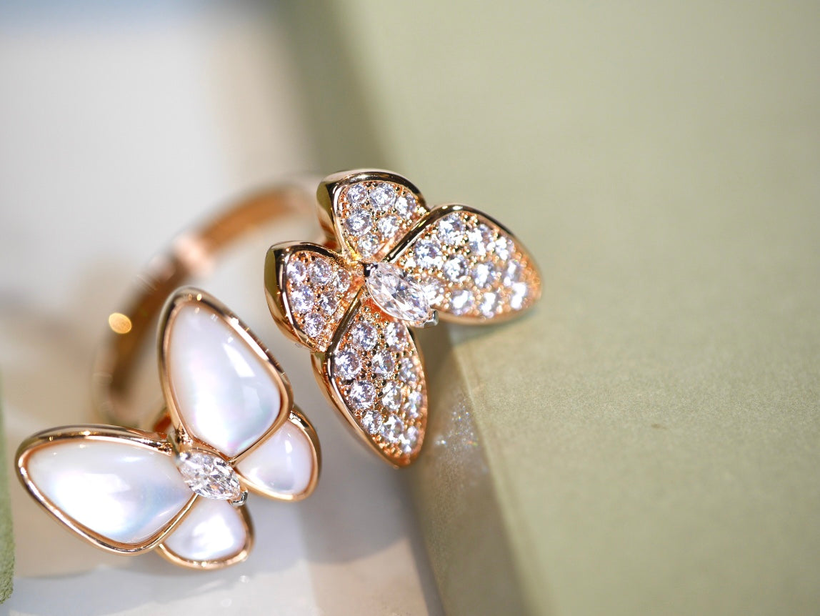 TWIN BUTTERFLY DIAMOND MOP RING