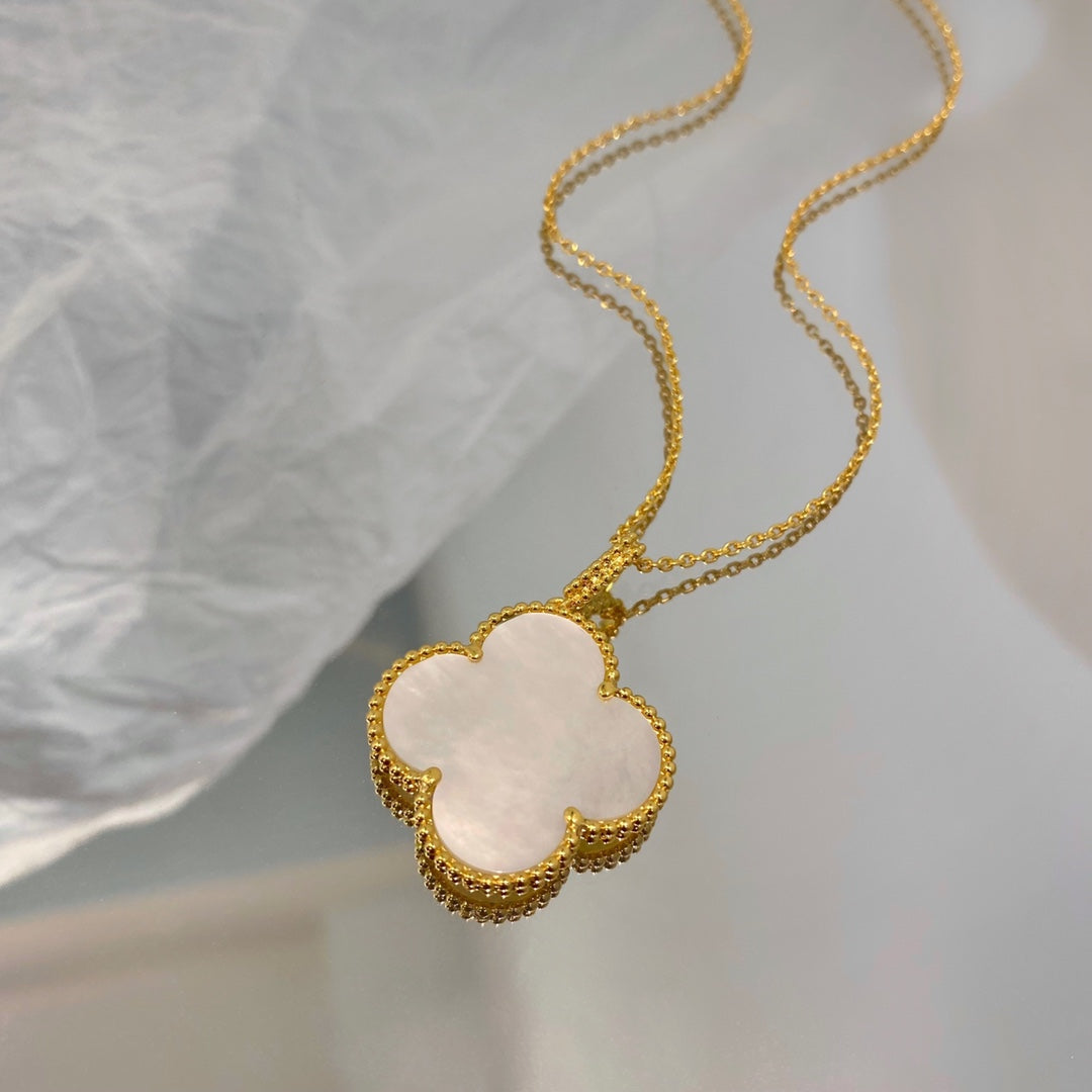 CLOVER PINK MOP LARGE PENDANT NECKLACE