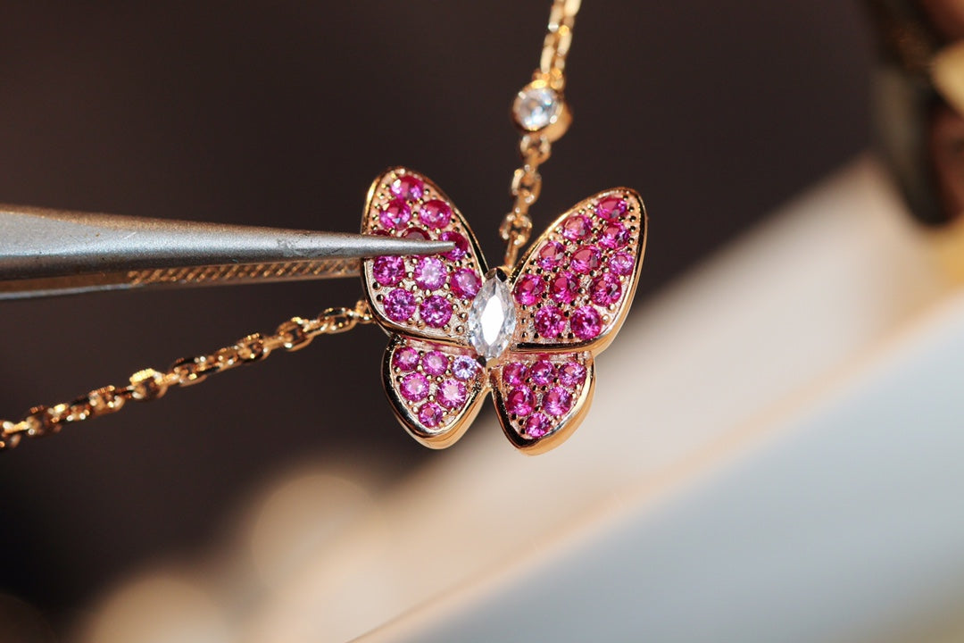 BUTTERFLY RED DIAMOND PINK GOLD NECKLACE