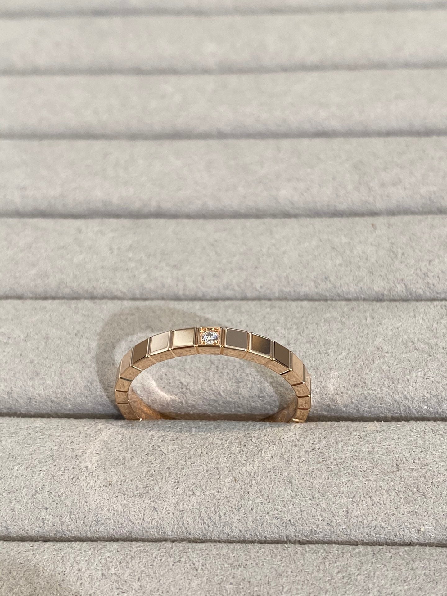 ICE CUBE PINK GOLD RING