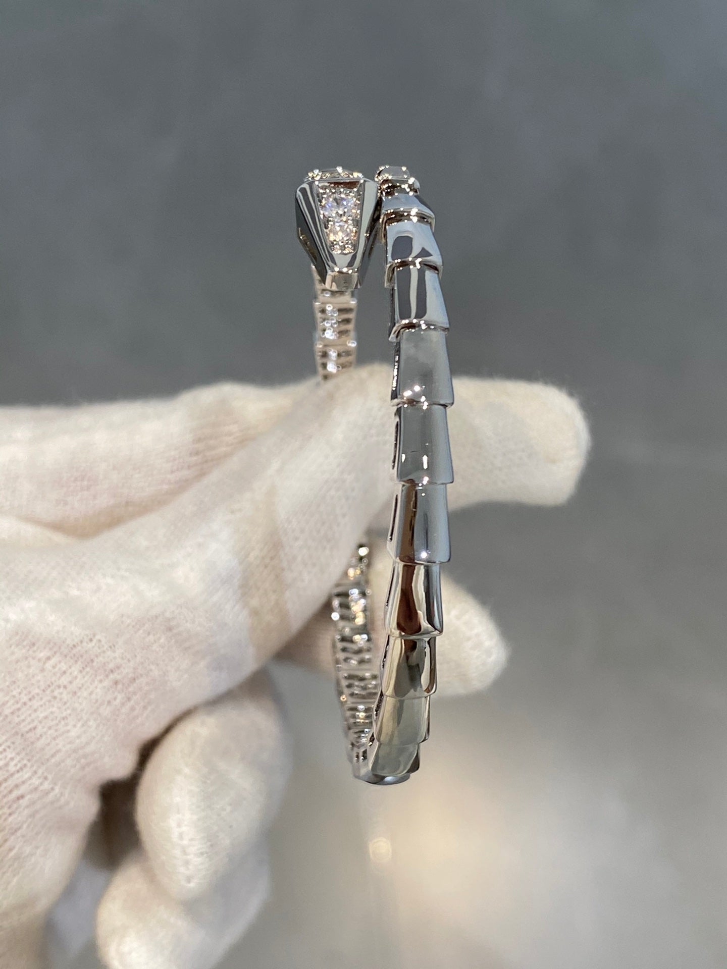 SERPENTI BRACELET DIAMONDS SILVER