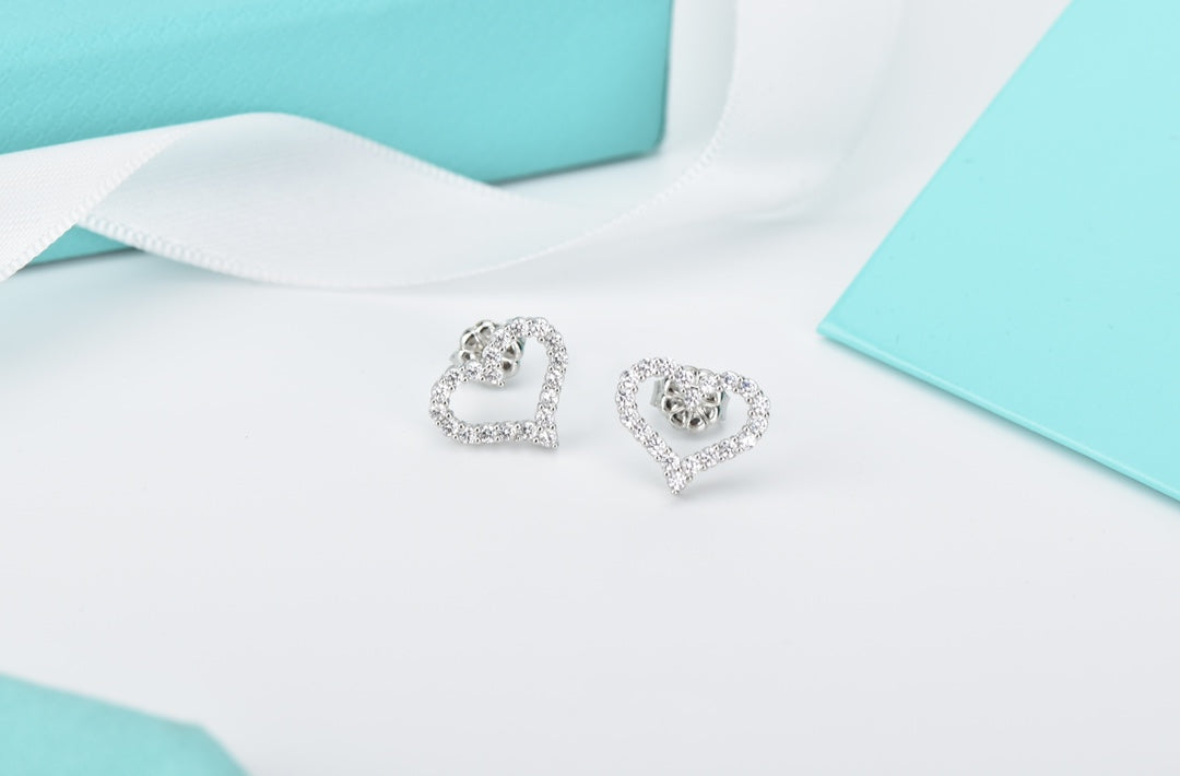 OPEN HEART STUD DIAMOND EARRINGS