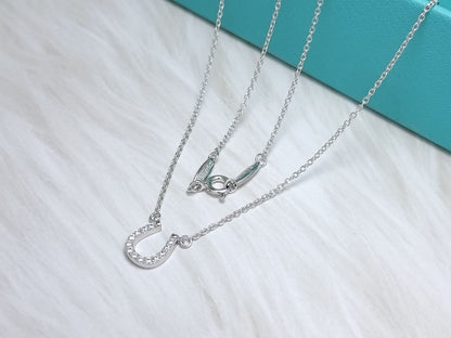 U PEDANT DIAMOND NECKLACE