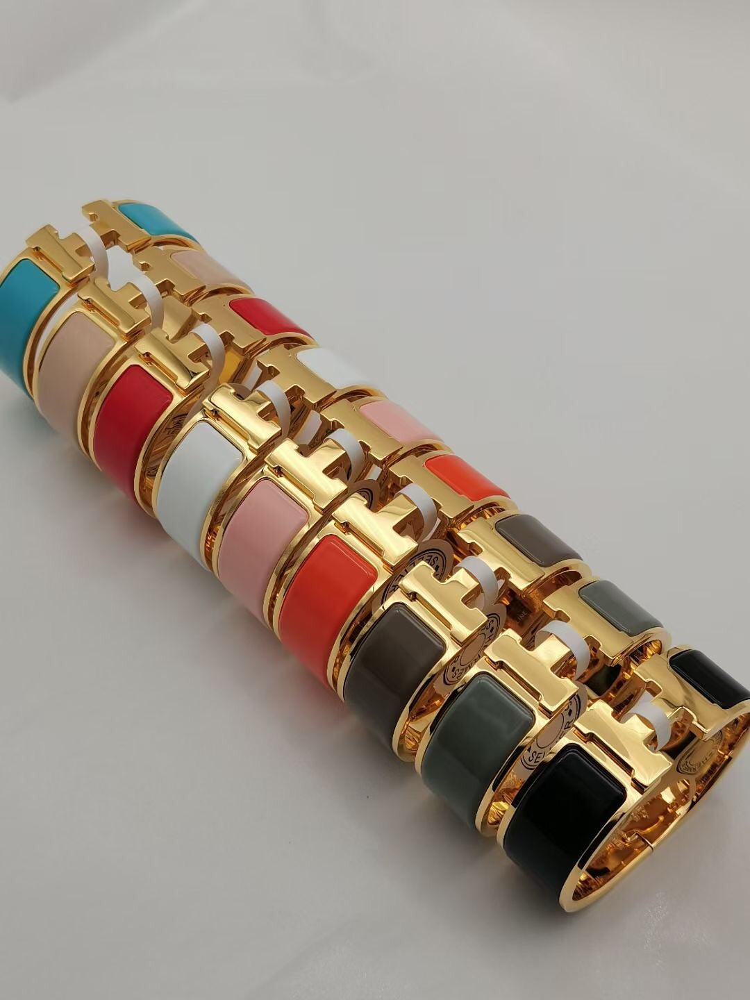 H BRACELET 20MM GOLD