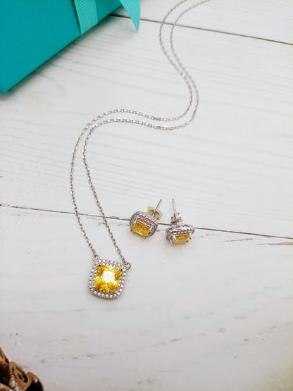 SPARKLERS CITRINE GEMSTONE PENDANT NECKLACE STERLING SILVER