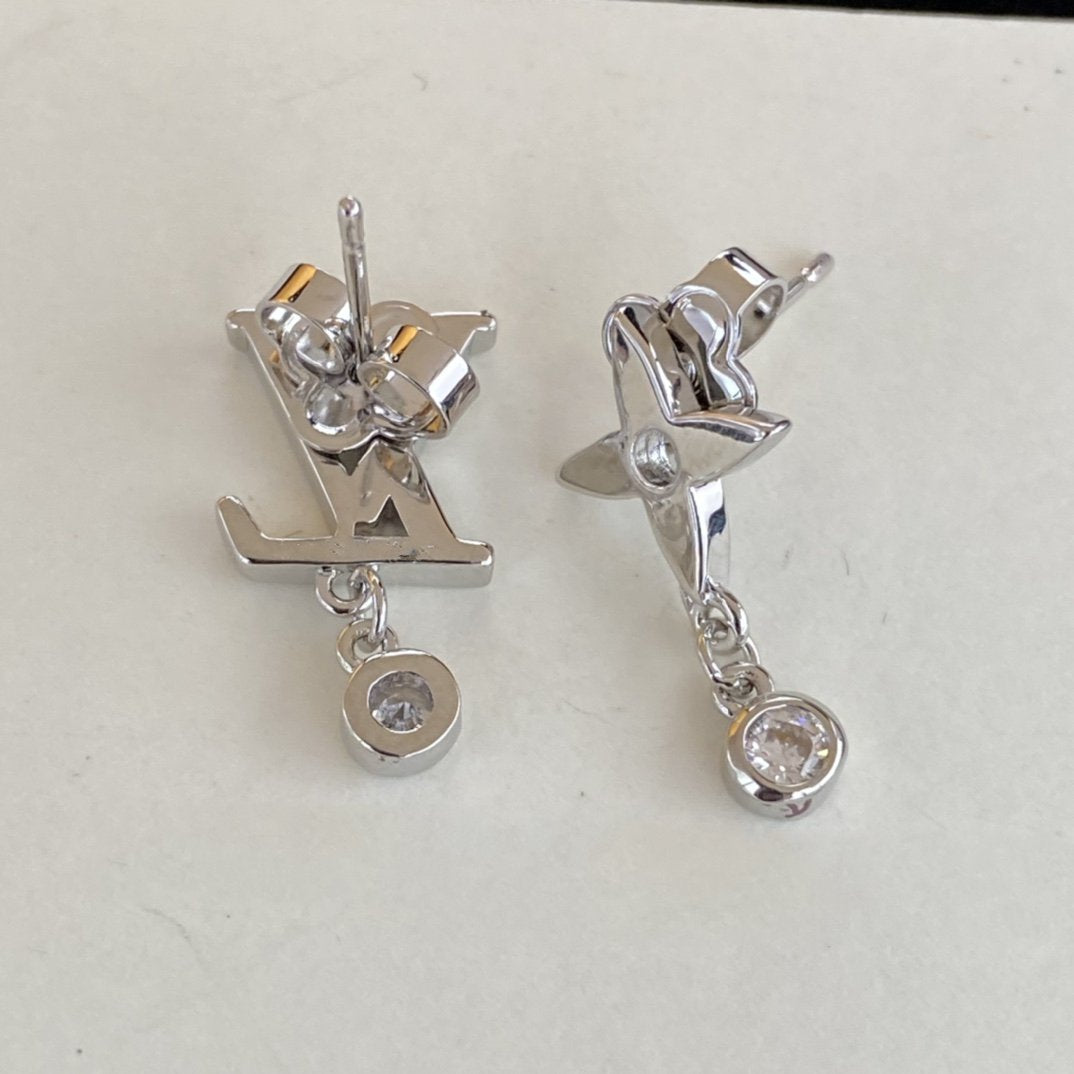 LV STAR DIAMOND SILVER STUD EARRINGS