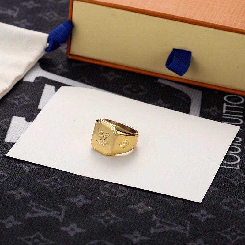 LV SIGNET LOGO RING