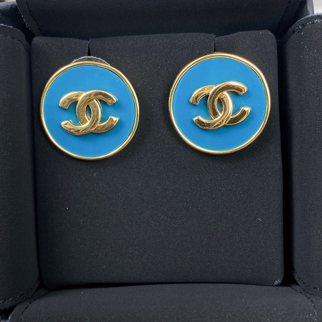 CC CIRCLE BLUE STUD MEDIUM EARRINGS