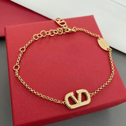 VLOGO DIAMOND BRACELET