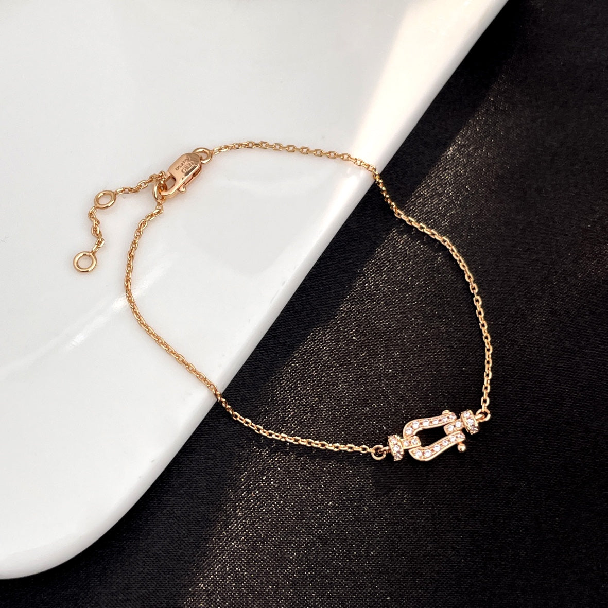 FORCE 10 SMALL CHAIN BRACELET