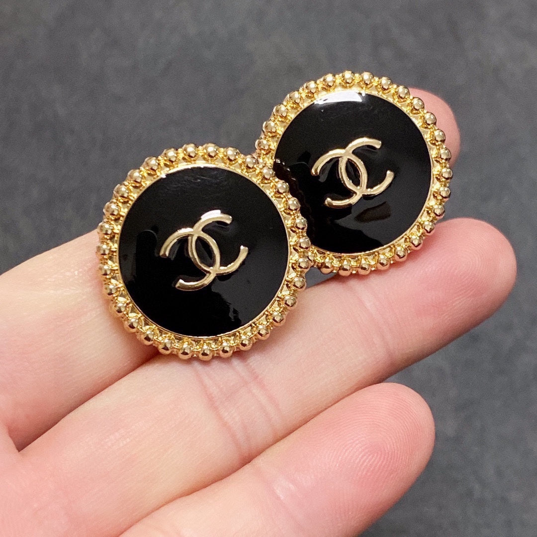 CC CIRCLE PINK GOLD ENAMEL STUD EARRINGS