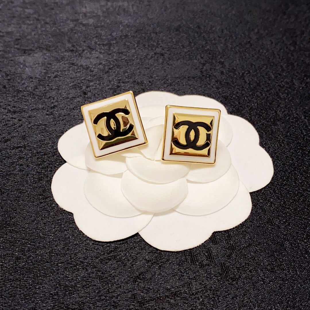 CC LIGHT GOLD AND WHITE ENAMEL SQUARE EARRINGS