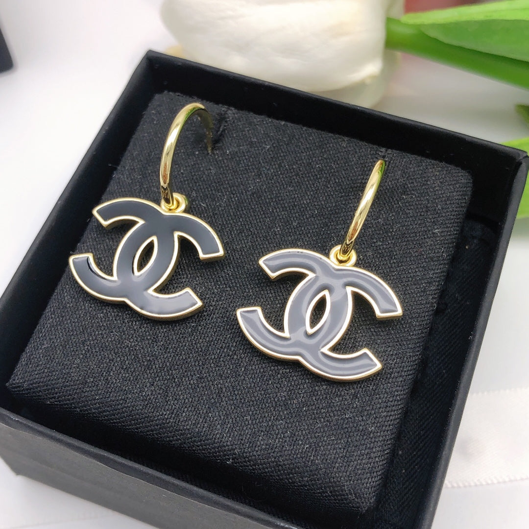 CC GOLD BLACK ENAMEL DROP EARRINGS