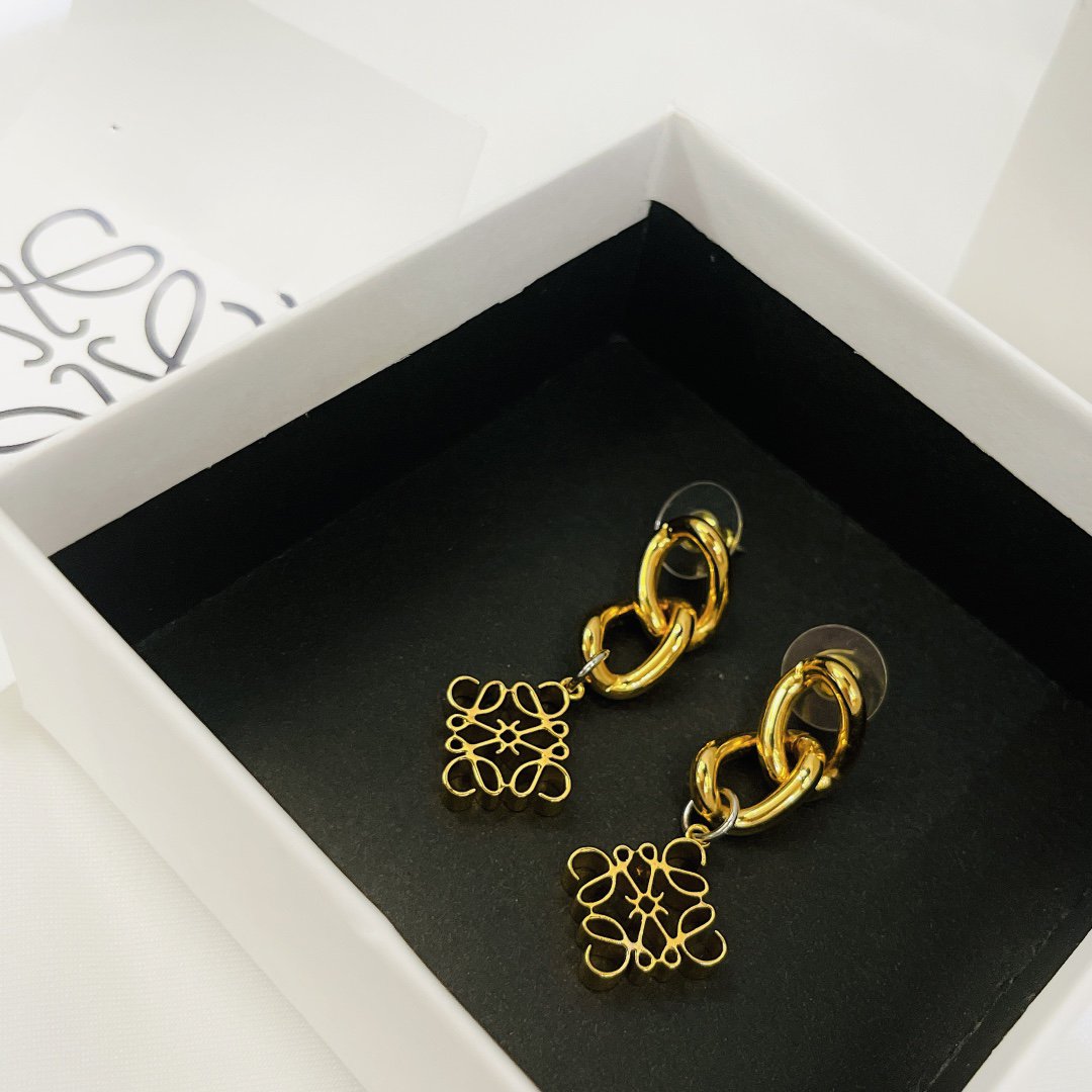 ANAGRAM 3 MOTIF DROP GOLD EARRINGS