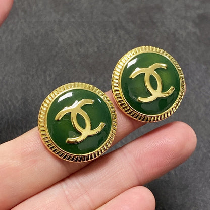 CC LIGHT GOLD GREEN ENAMEL CIRCLE STUD EARRINGS