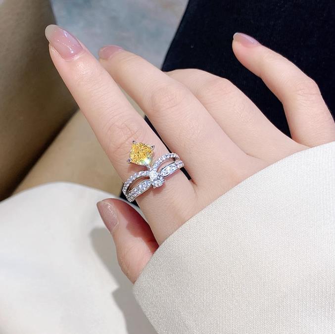 JOSEPHINE YELLOW DIAMOND SILVER RING