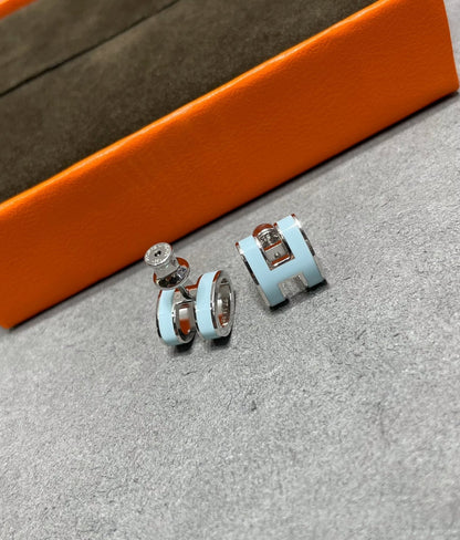 POP H SKY BLUE STUD EARRINGS