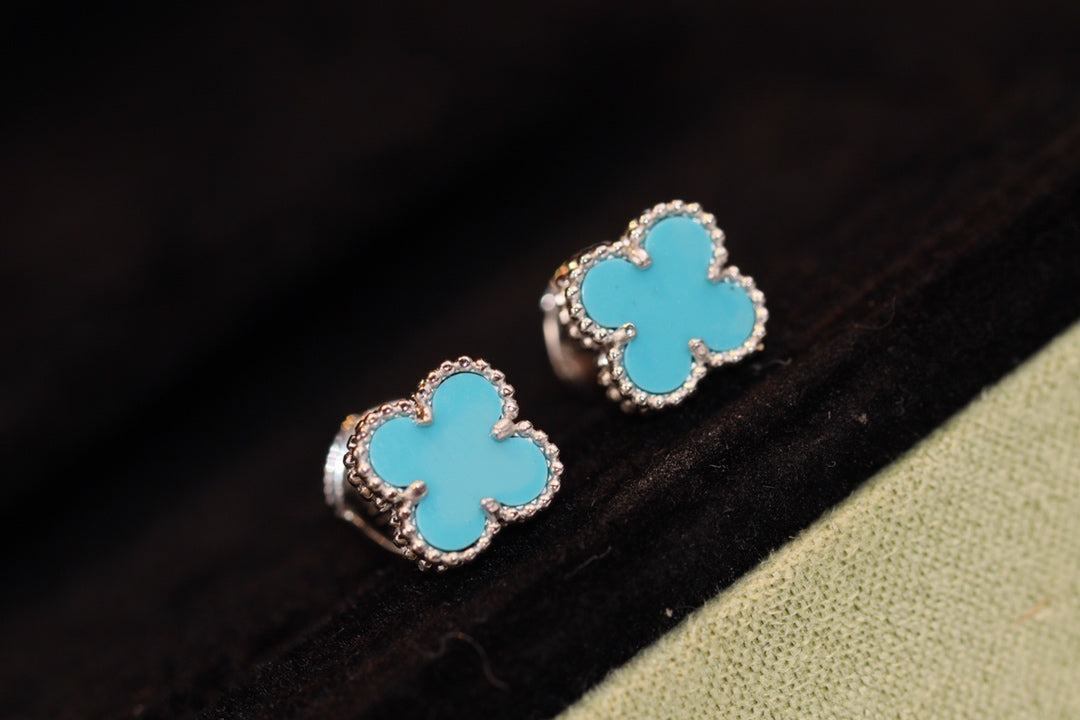 CLOVER MINI TURQUOISE SILVER STUD EARRINGS