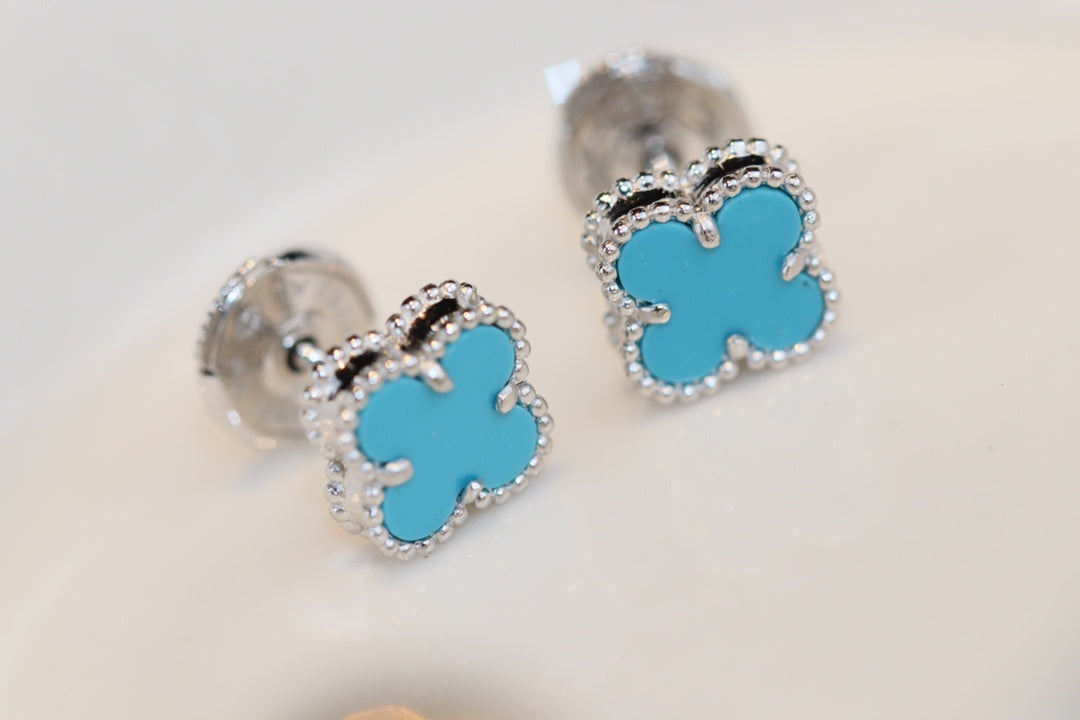 CLOVER MINI TURQUOISE SILVER STUD EARRINGS