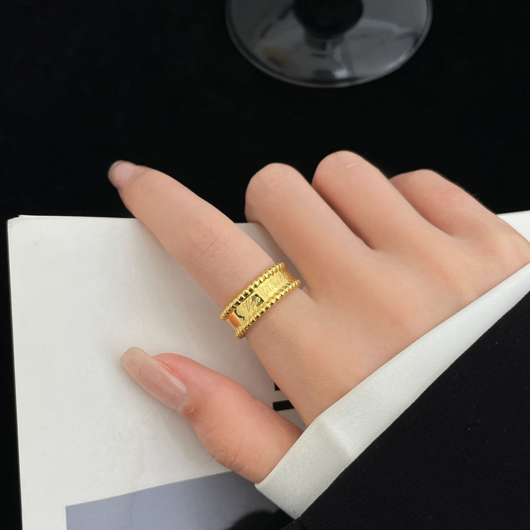 PERLEE SIGNATURE RING