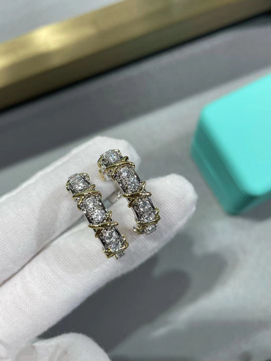 SCHLUMBERGER GOLD DIAMOND EARRINGS