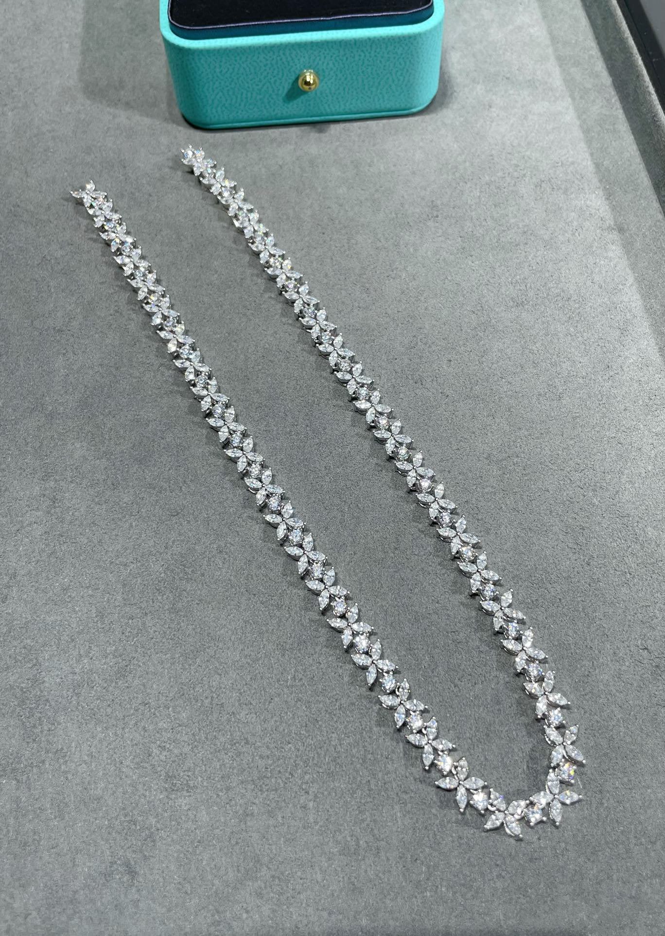 VICTORIA LINK MIXED CLUSTER SILVER DIAMOND NECKLACE