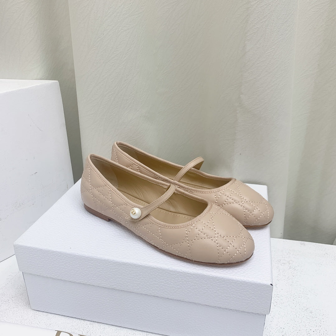 CD BALLET FLAT BEIGE MOP MIDDLE