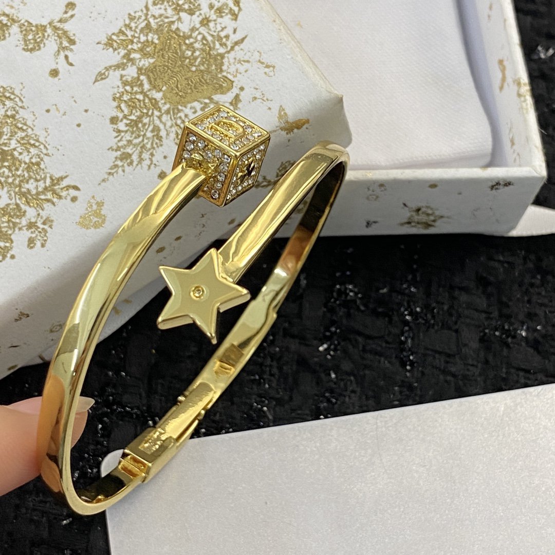 CD STAR BRACELET GOLD DIAMOND