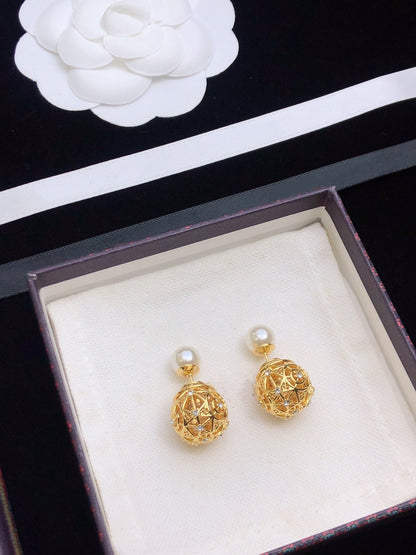 CD TRIBALES PEARL GOLD DIAMOND EARRINGS