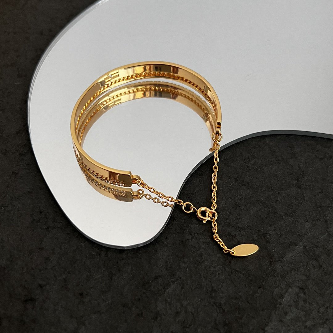 F BRACELET GOLD DIAMOND