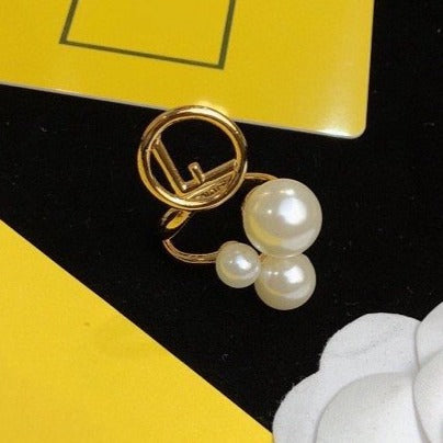 F PEARL GOLD RING