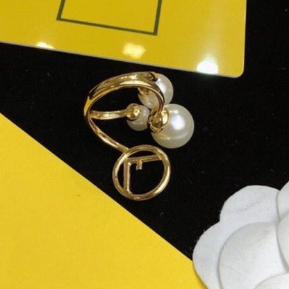 F PEARL GOLD RING