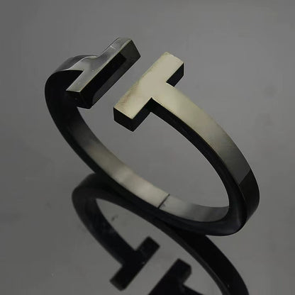 T SQUARE OPEN BRACELET