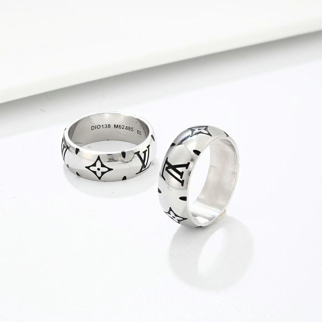 LV SILVER MONOGRAM RING