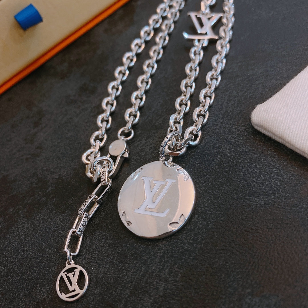 LV NECKLACE MONOGRAM