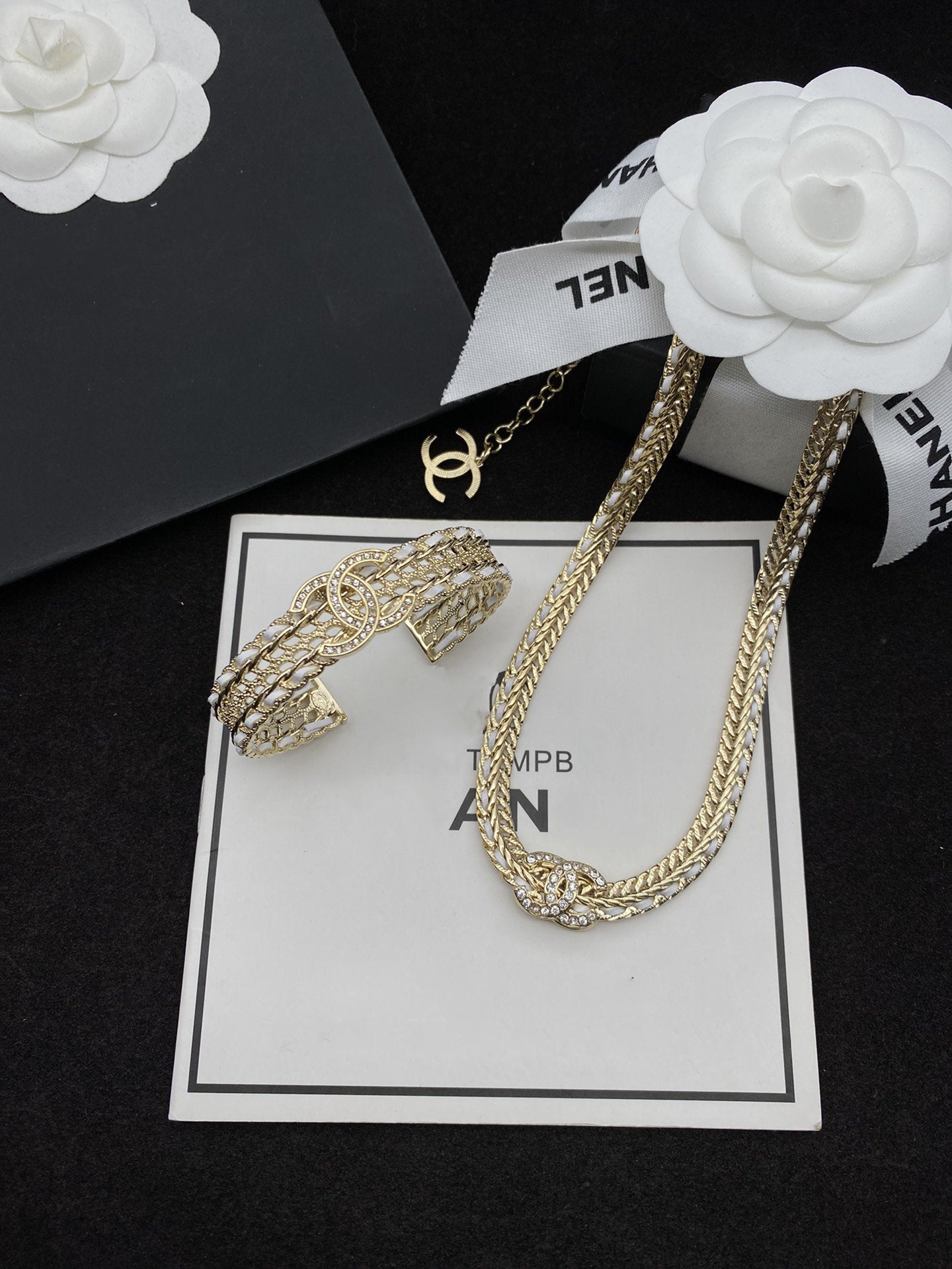 CC WHITE ROPE GOLD DIAMOND BRACELET