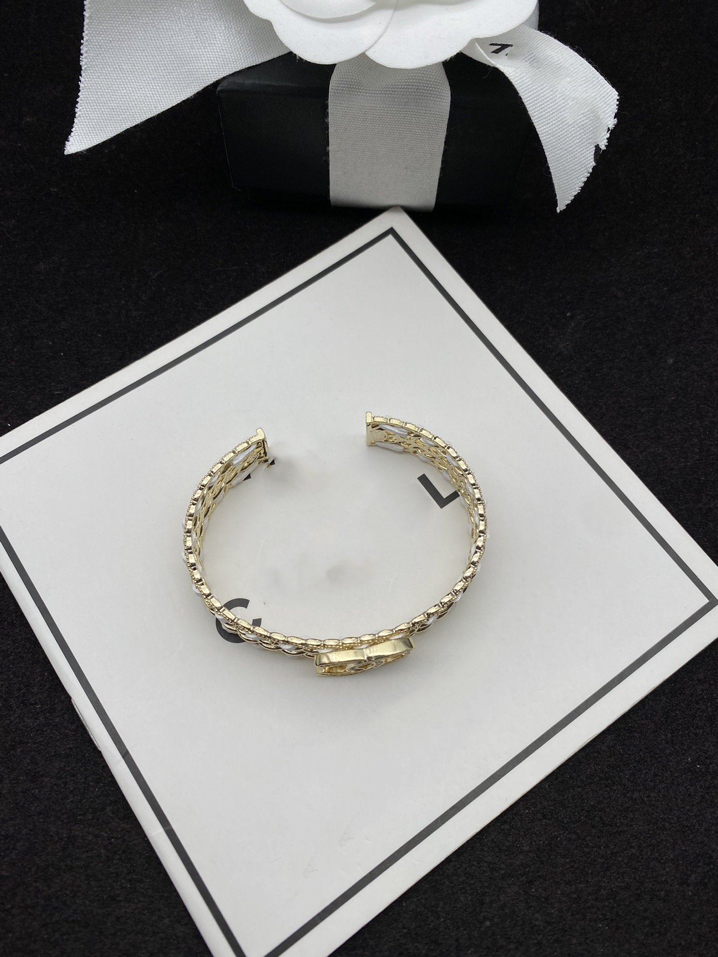 CC WHITE ROPE GOLD DIAMOND BRACELET